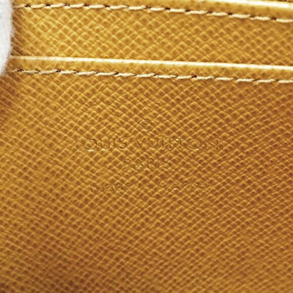 LOUIS VUITTON Beige Wallet - Picture 6 of 11